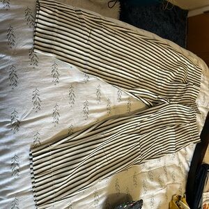Size 10 Everlane “Way High Taper Pant”
